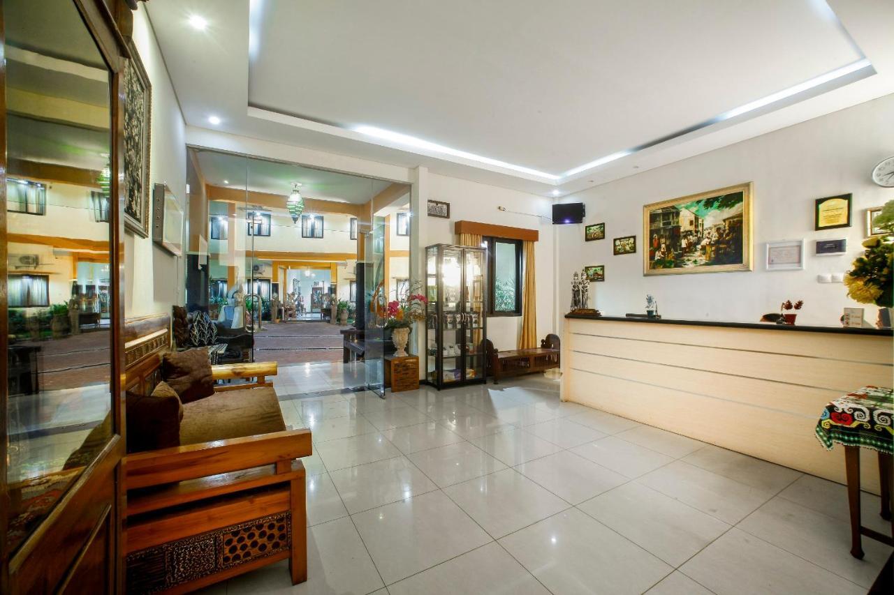 Ciptaningati Hotel Batu  Exterior foto